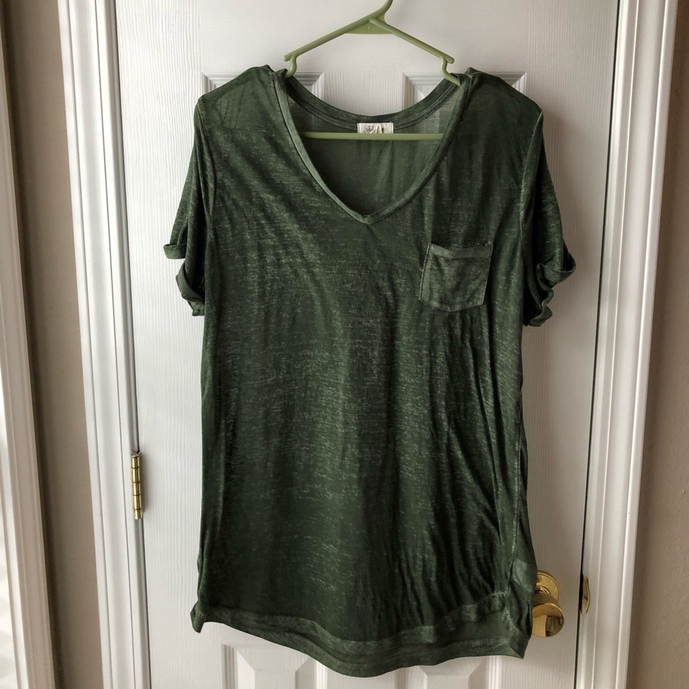 Women’s Style & Co V-neck Burnout pocket tee